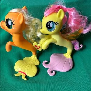 My little pony 2017 Sea pony mermaid Fluttershy & Apple Jack lot mlp
